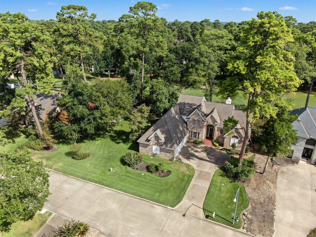 3134 Lake Island Drive, Montgomery, TX 77356