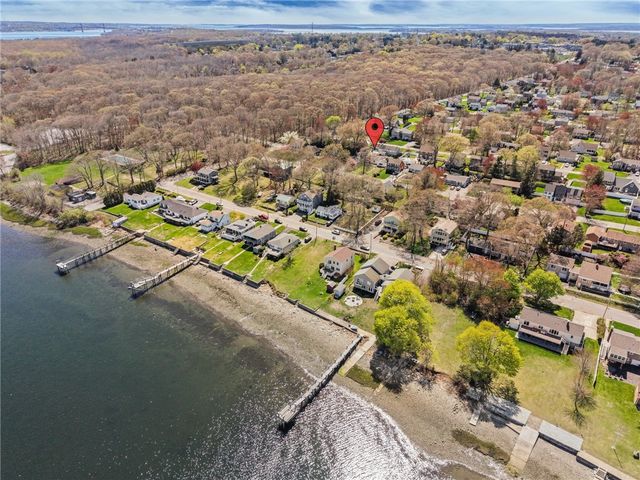 11 Cedar Drive, Bristol, RI 02809