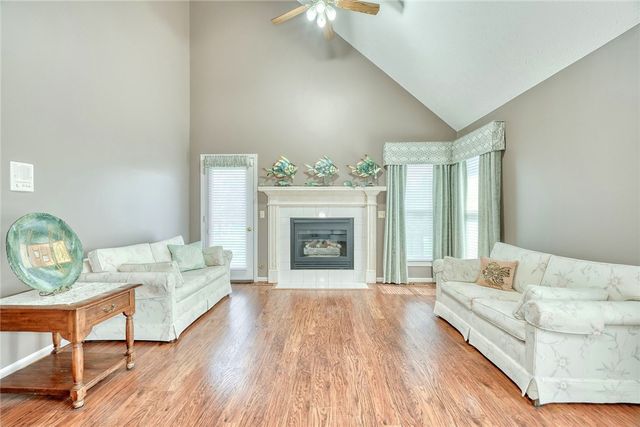 132 Cranbrook, Webster, NY 14580