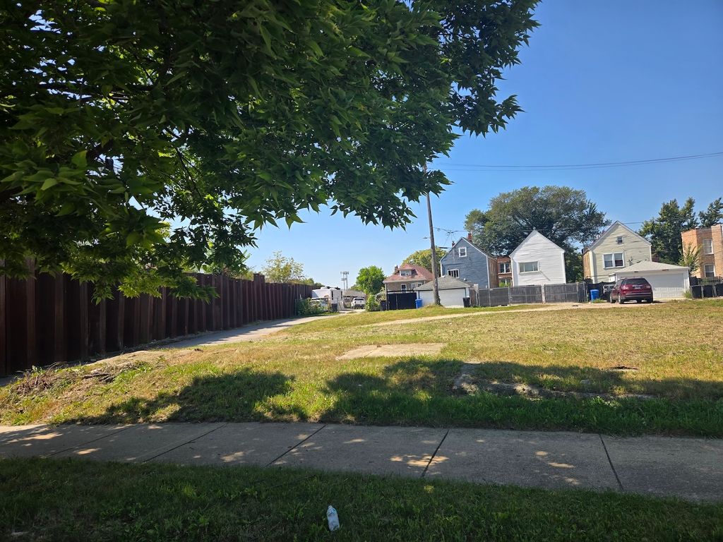 2246 S Ridgeway Avenue, Chicago, IL 60623