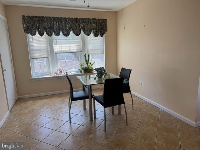 800 BRIDGEBORO ST, Riverside, NJ 08075