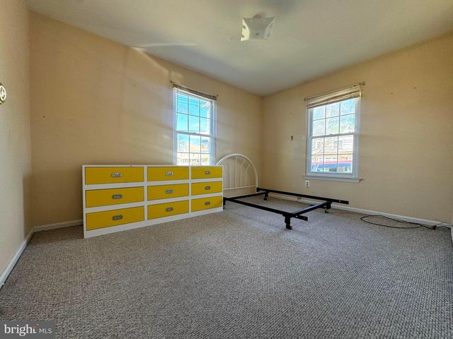 800 BRIDGEBORO ST, Riverside, NJ 08075