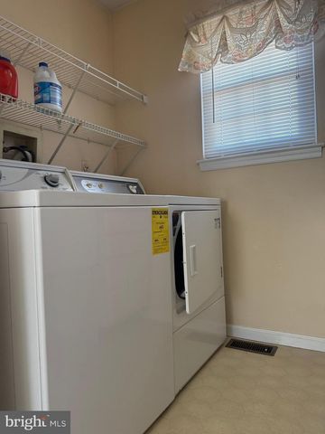 800 BRIDGEBORO ST, Riverside, NJ 08075