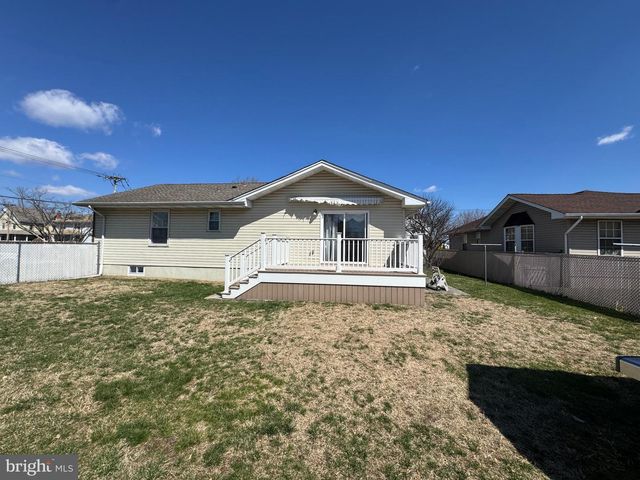 800 BRIDGEBORO ST, Riverside, NJ 08075