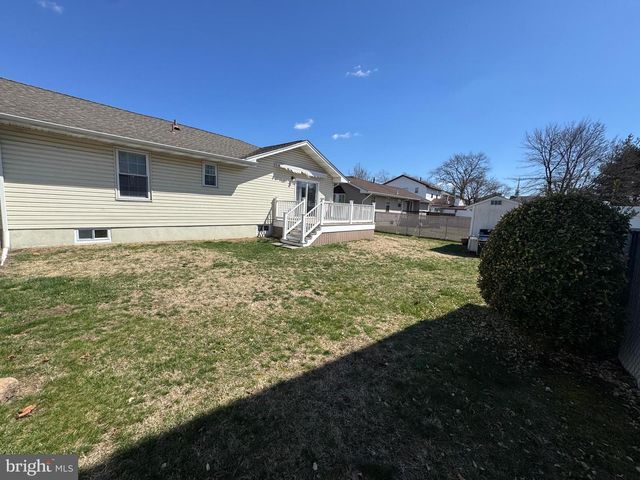 800 BRIDGEBORO ST, Riverside, NJ 08075