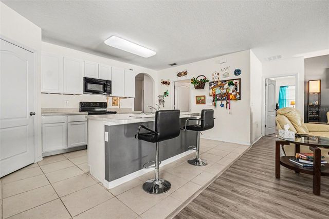 5268 11TH STREET E, Bradenton, FL 34203