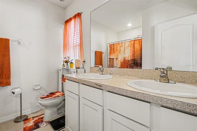 5268 11TH STREET E, Bradenton, FL 34203