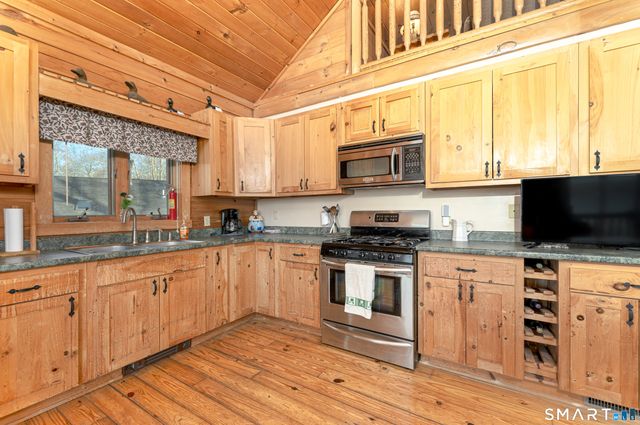 107 Lake Shore Drive, Lebanon, CT 06249