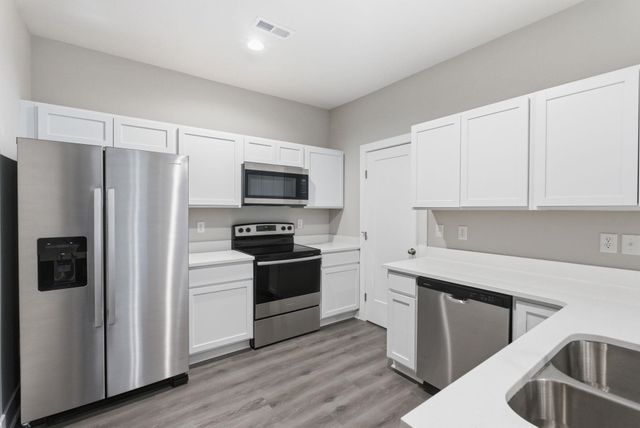 4940 N Vassar Ave, Wichita, KS 67220