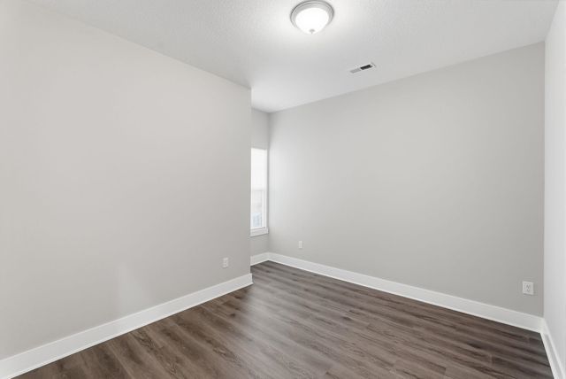 4940 N Vassar Ave, Wichita, KS 67220