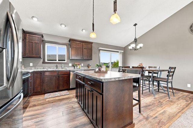 270 Prairie Road, New Richmond, WI 54017