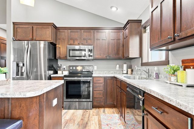 270 Prairie Road, New Richmond, WI 54017