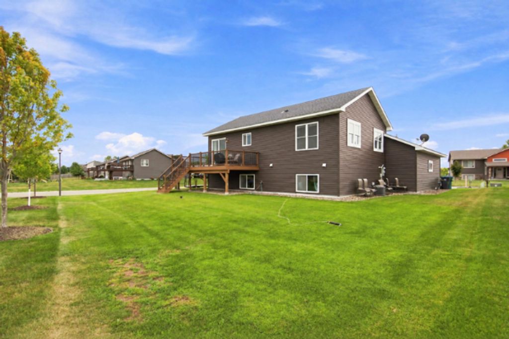 270 Prairie Road, New Richmond, WI 54017