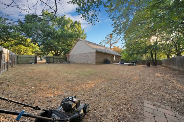 600 E Jacob Street, Pilot Point, TX 76258