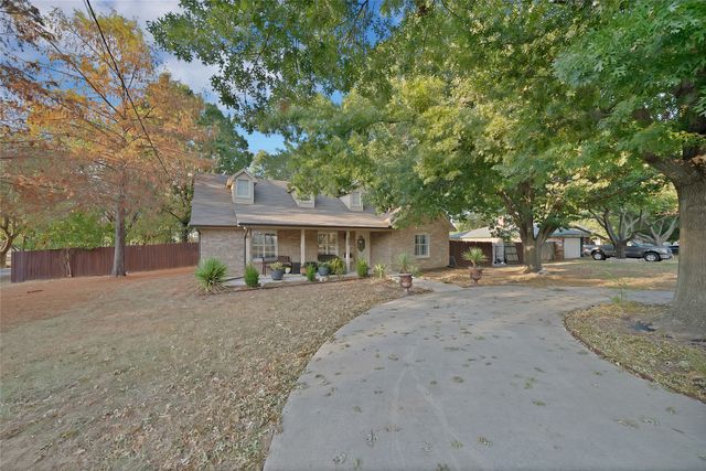 600 E Jacob Street, Pilot Point, TX 76258