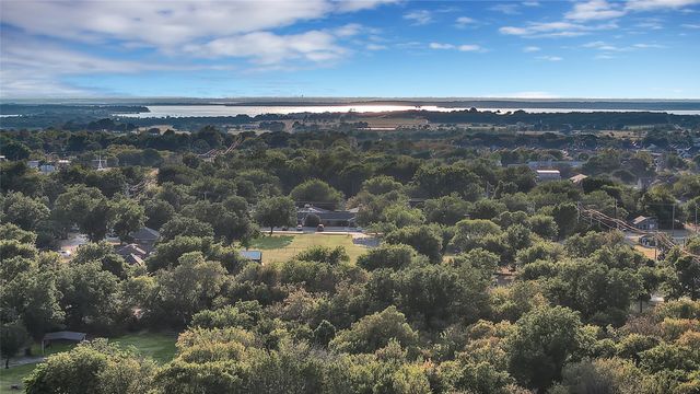 600 E Jacob Street, Pilot Point, TX 76258