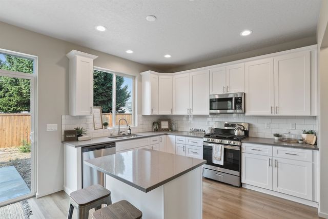 503 N Arc Ct, Spokane Valley, WA 99016