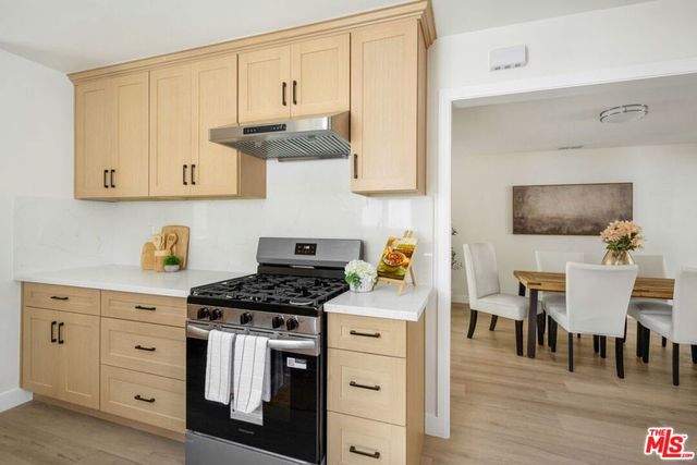 3770 Somerset Drive, Los Angeles, CA 90016