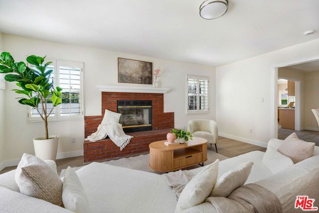 3770 Somerset Drive, Los Angeles, CA 90016