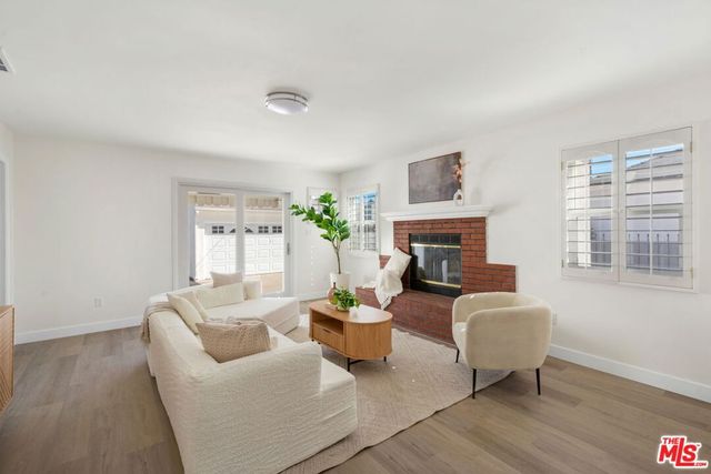 3770 Somerset Drive, Los Angeles, CA 90016