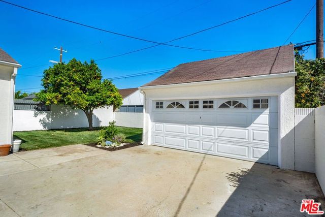 3770 Somerset Drive, Los Angeles, CA 90016