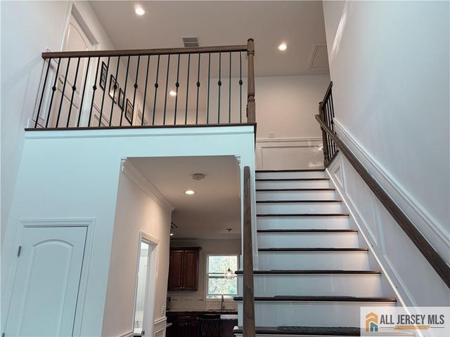 11 Andre Avenue, Edison, NJ 08817