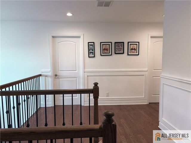11 Andre Avenue, Edison, NJ 08817