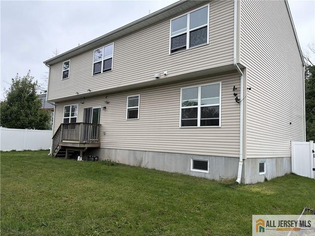 11 Andre Avenue, Edison, NJ 08817