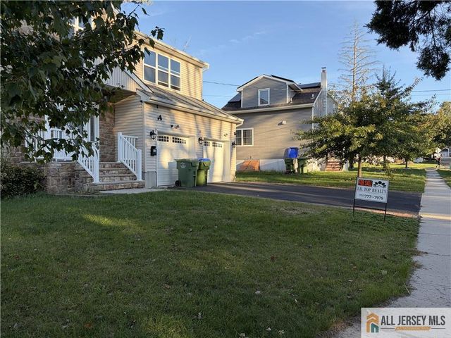 11 Andre Avenue, Edison, NJ 08817