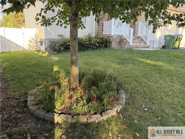 11 Andre Avenue, Edison, NJ 08817