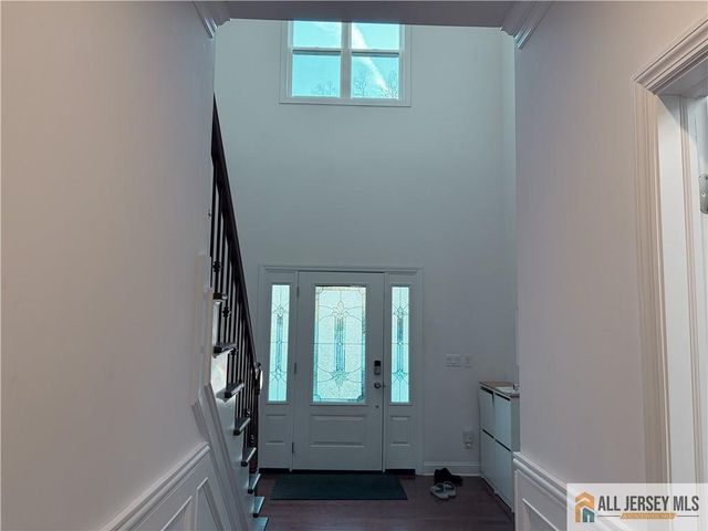11 Andre Avenue, Edison, NJ 08817