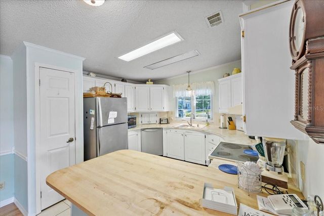 633 STARBOARD AVENUE, Edgewater, FL 32141