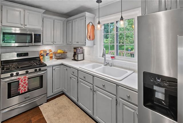 185 Woody Lane, Penfield, NY 14625