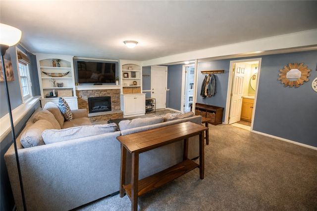 185 Woody Lane, Penfield, NY 14625