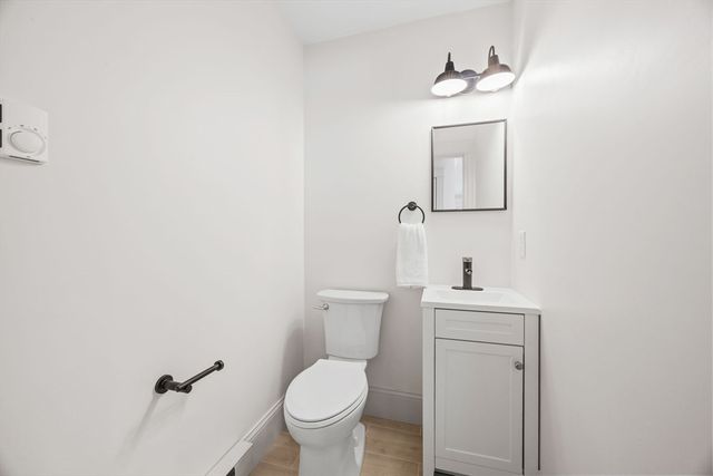 9 Swan St 2, Beverly, MA 01915