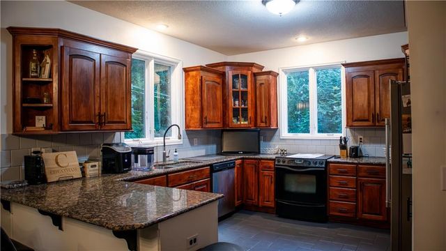 7307 Oliver Circle, Kansas City, KS 66106