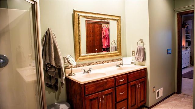 7307 Oliver Circle, Kansas City, KS 66106