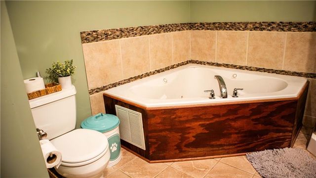 7307 Oliver Circle, Kansas City, KS 66106