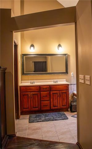 7307 Oliver Circle, Kansas City, KS 66106
