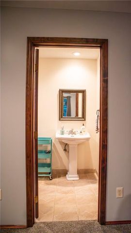 7307 Oliver Circle, Kansas City, KS 66106