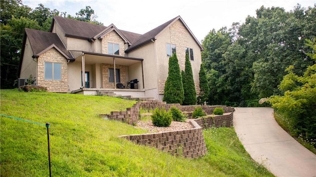 7307 Oliver Circle, Kansas City, KS 66106