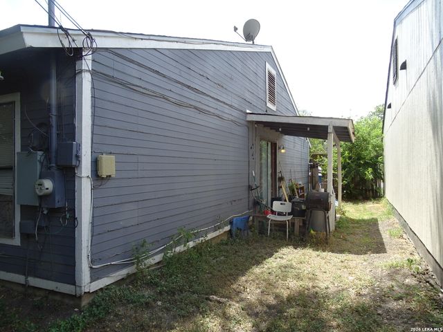 4414 LEHMAN DR, Kirby, TX 78219