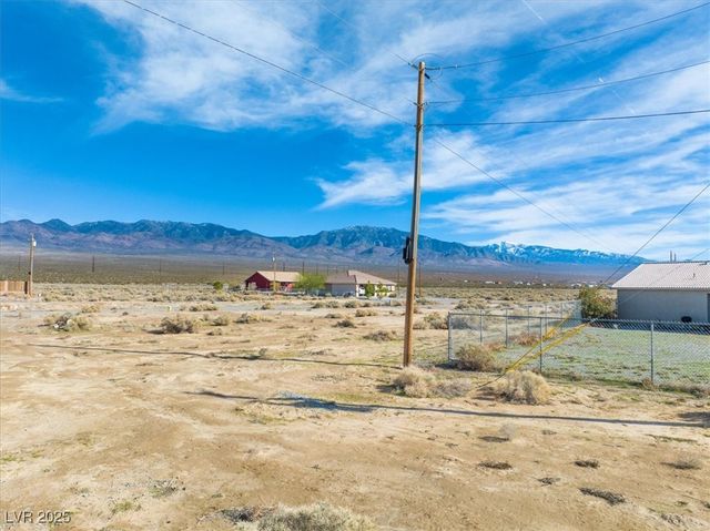 6541 North Frontier Court, Pahrump, NV 89060
