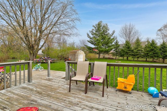 1081 Graafschap Road, Holland, MI 49423