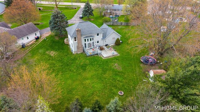1081 Graafschap Road, Holland, MI 49423