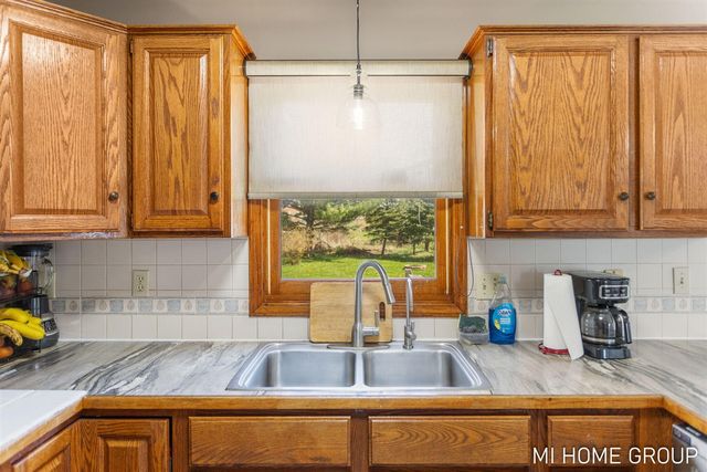 1081 Graafschap Road, Holland, MI 49423