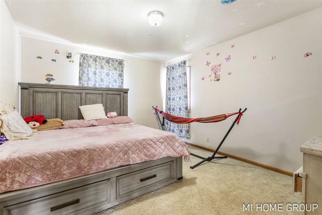 1081 Graafschap Road, Holland, MI 49423