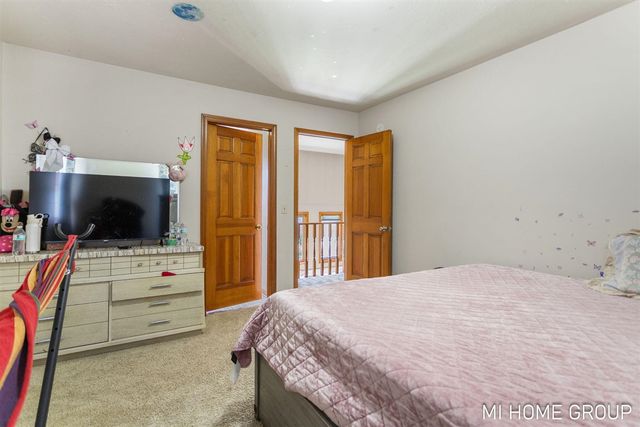 1081 Graafschap Road, Holland, MI 49423