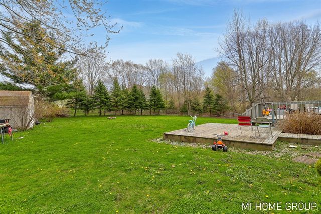 1081 Graafschap Road, Holland, MI 49423