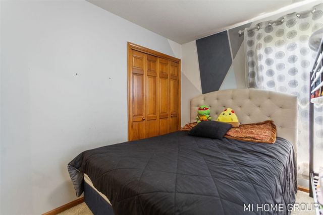 1081 Graafschap Road, Holland, MI 49423